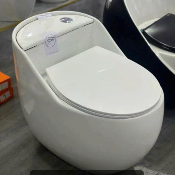 Bồn cầu trứng mới