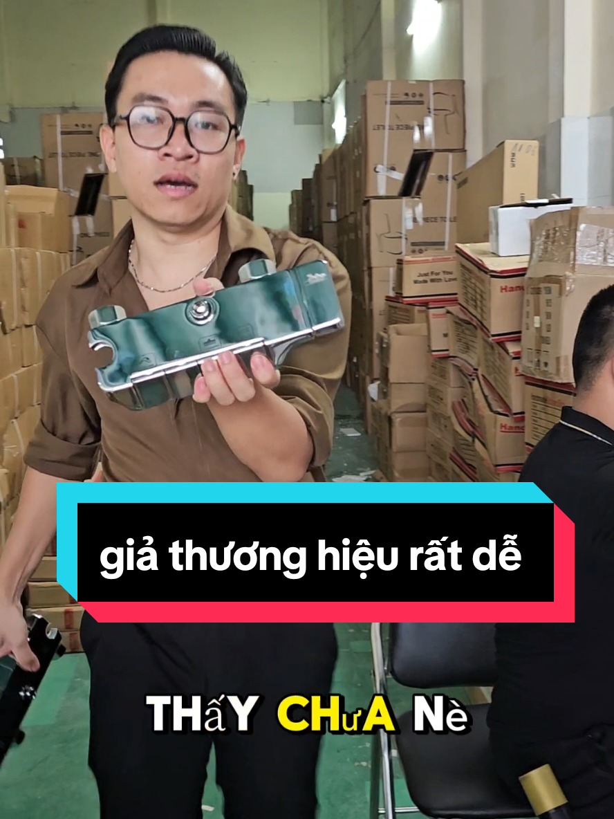 mốn in làm giả thương hiệu thì dễ lắm  #tusamxuatthietbivesinh #thietbivesinhgiakho #thangthodung #cuongthodop #giathuonghieu #thietbivesinhtrungquoc #khothietbivesinhtrungquoc